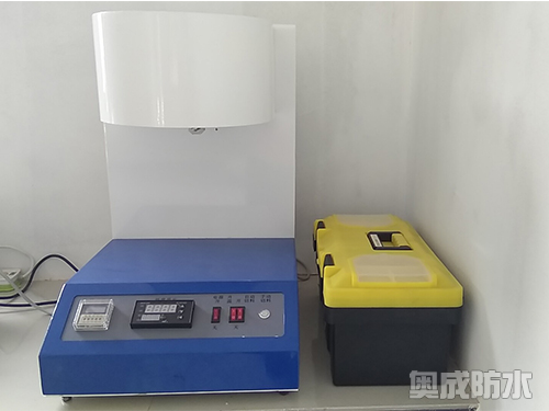 實(shí)驗(yàn)器材2